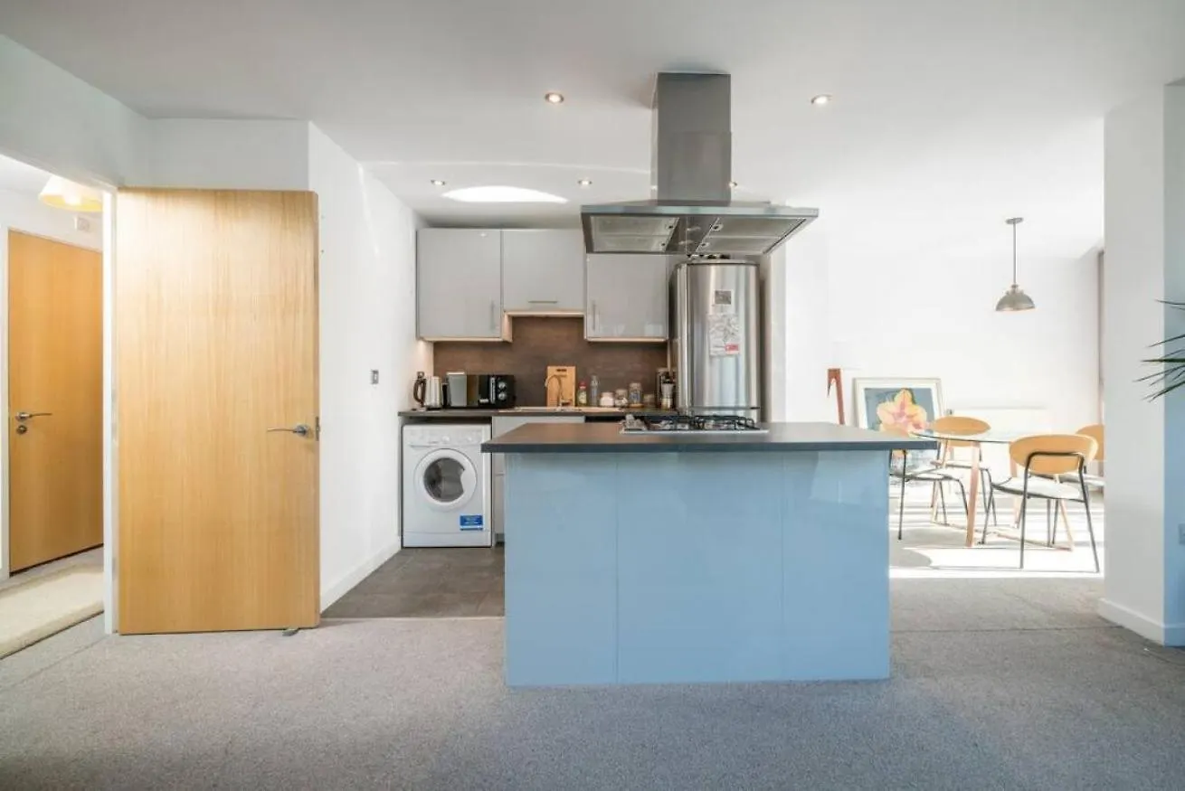 Charming Flat Near Canary Wharf London 0*,  United Kingdom